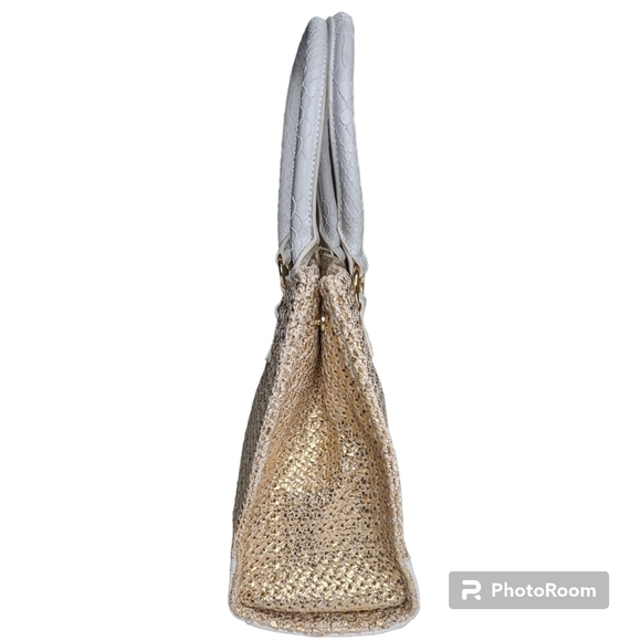 BEBE Handbag White Faux Snake Skin & Gold Weave Interior Pockets Magnetic - Picture 3 of 16